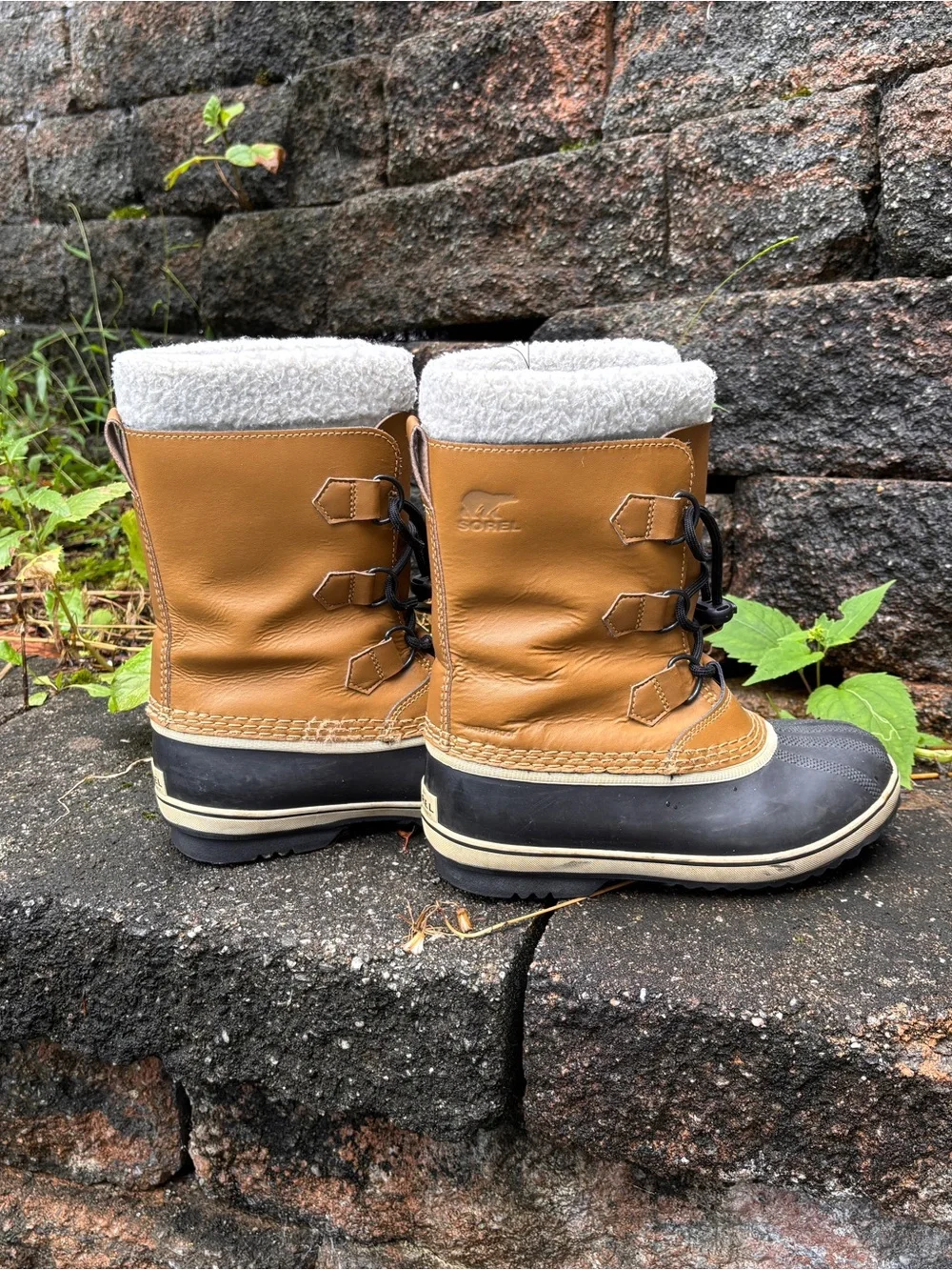 Sorel Kids Two-Tone Waterproof Winter Boots in Brown, Black & Cream